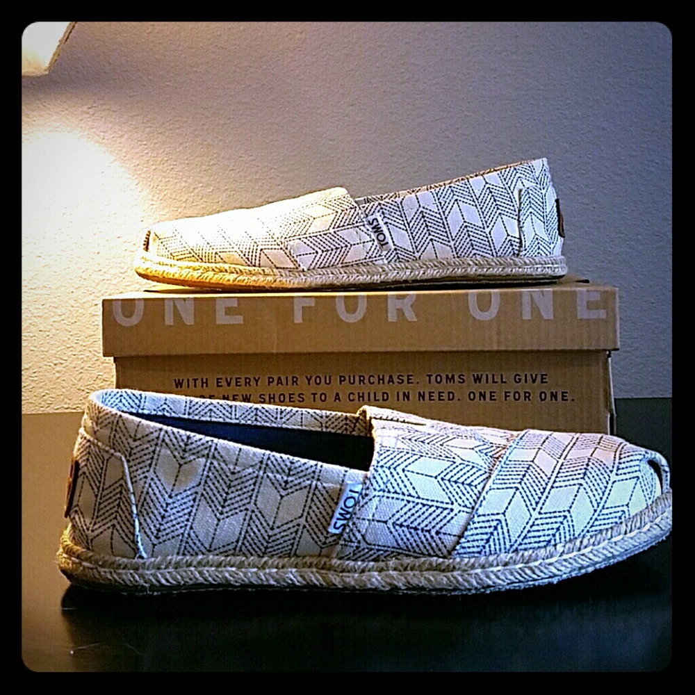 TOMS.
